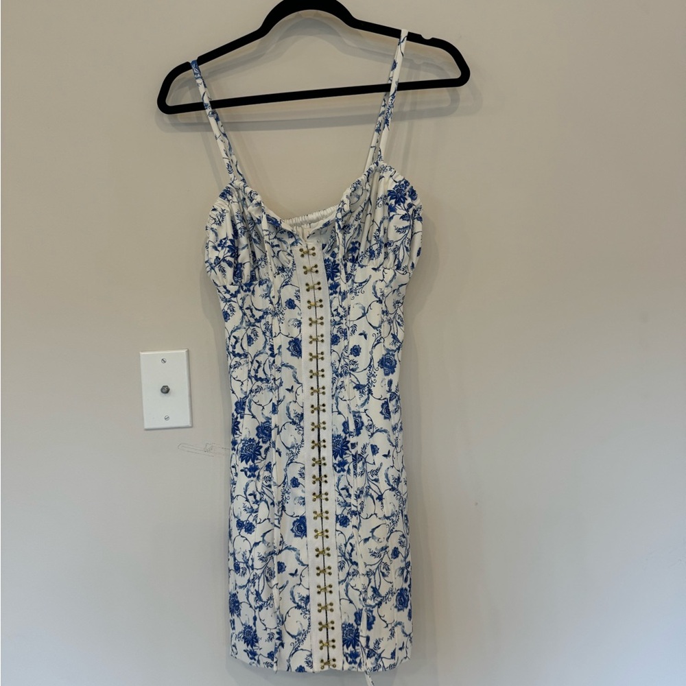 Meshki floral blue and white dress - Size Small